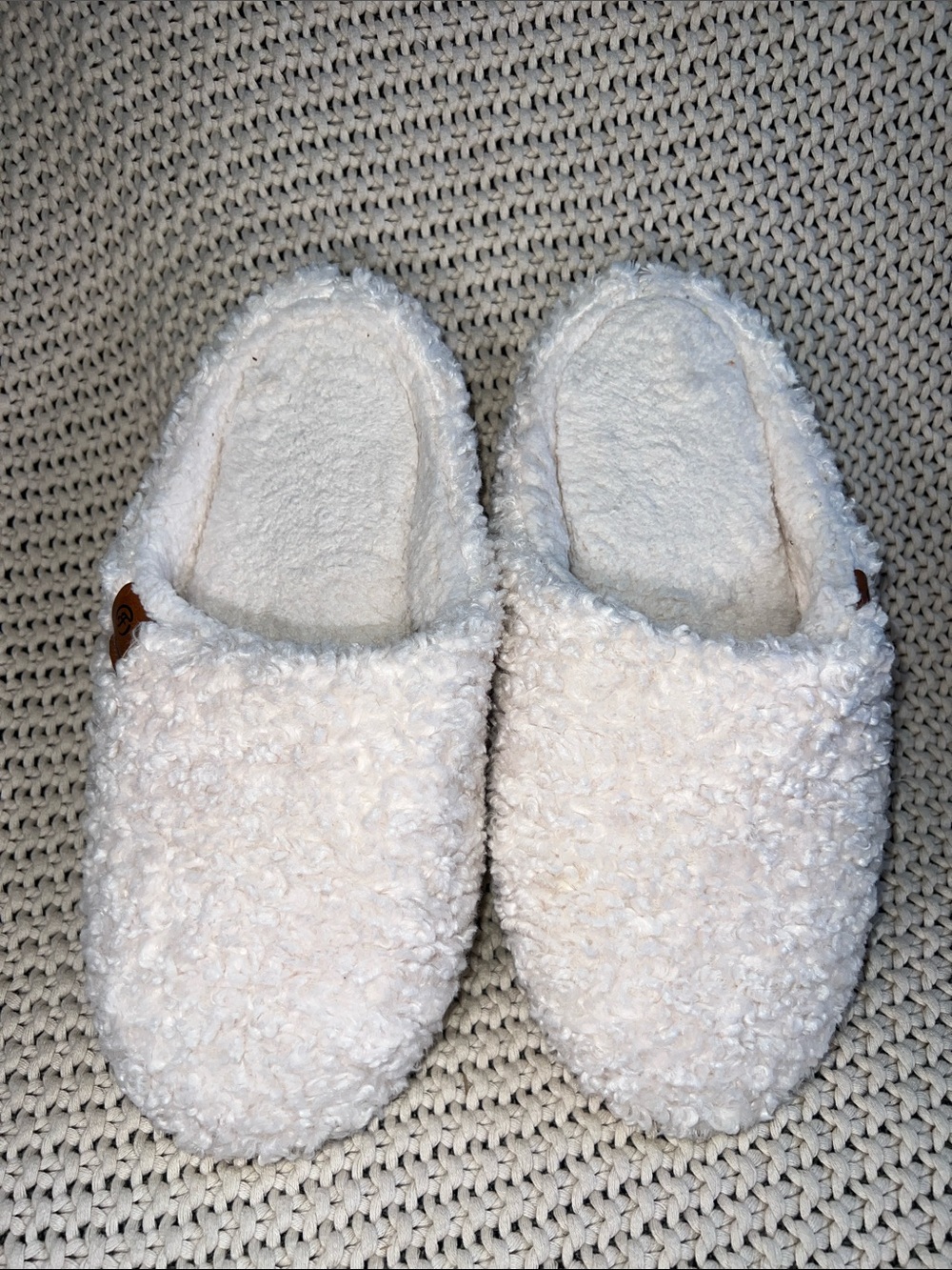 Plush Women's White Sherpa Slip-On Slippers